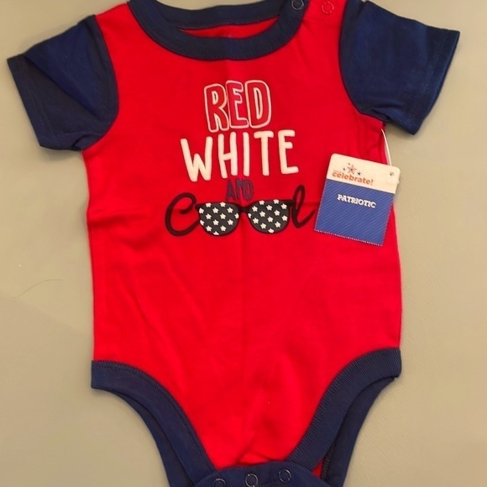 Red white and cool onesie 074 - Picture 2 of 3